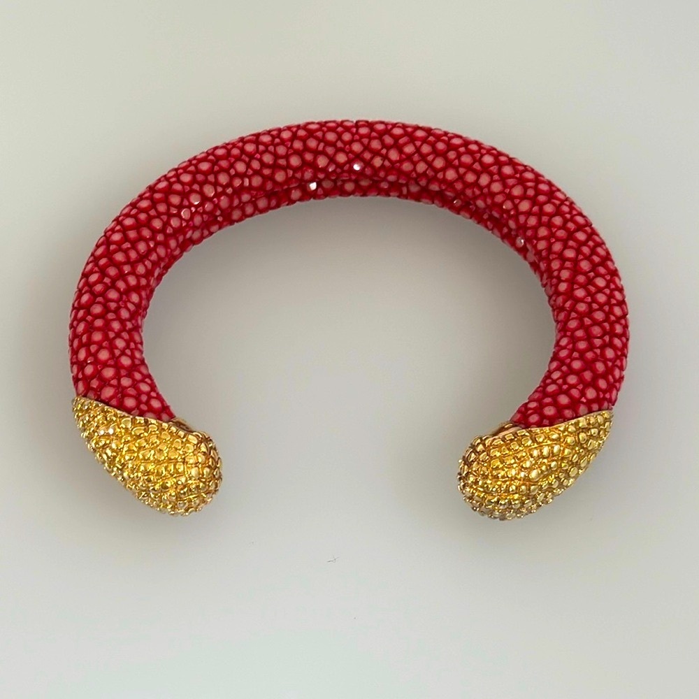 Limited Edition Luxe Red Stingray & Gold Cuff Bracelet – Statement Piece!​